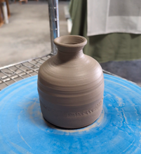 Load image into Gallery viewer, Pottery Throwing Workshops