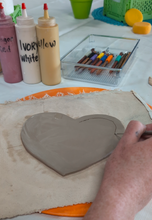 Load image into Gallery viewer, Clay Heart Tile Workshop
